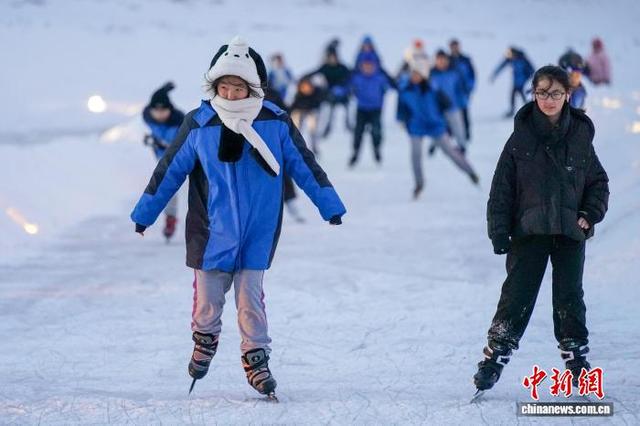 黑龙江铁力年丰村“冰雪嘉年华”正式亮相