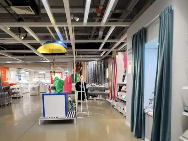 宜家卖衣服被网友吐槽：就我觉得丑吗？这颜色真的一言难尽……