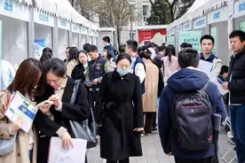 招引人才 2025“蓉漂人才荟”北京大学专场活动举行图片