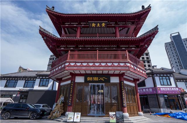 避暑纳凉贵州行 | 铜仁五显庙文旅街区：“潮玩+”重构传统 新地标“破圈”消费