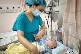 两次入院  150天守护 西南医院成功救治25周超早产儿图片