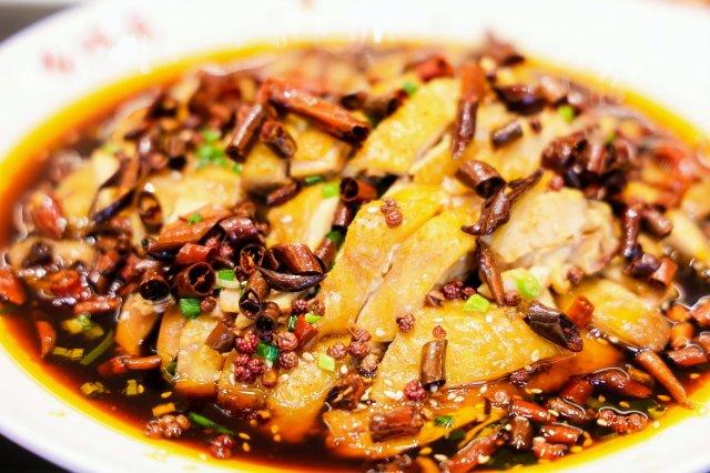 寻非遗、忆聂耳、看中超！玉溪红塔区暑期“文化+激情”一日游攻略