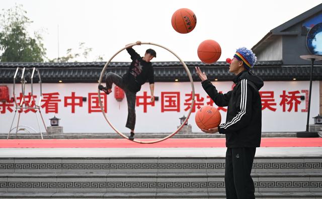 河北沧州：大运河堤顶路铺就美好生活新图景