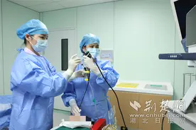 为随州重症肺炎患儿来汉成功“洗肺” 武汉市中心医院杨春湖院区治愈多名肺炎患儿图片