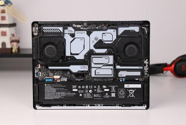 RTX 5080+Ultra 9 275HX OMEN暗影精灵 MAX 游戏笔记本全面评测
