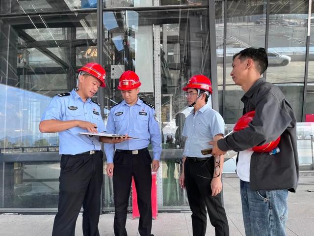 空港守护零距离——丽水机场公安伴您安心出行