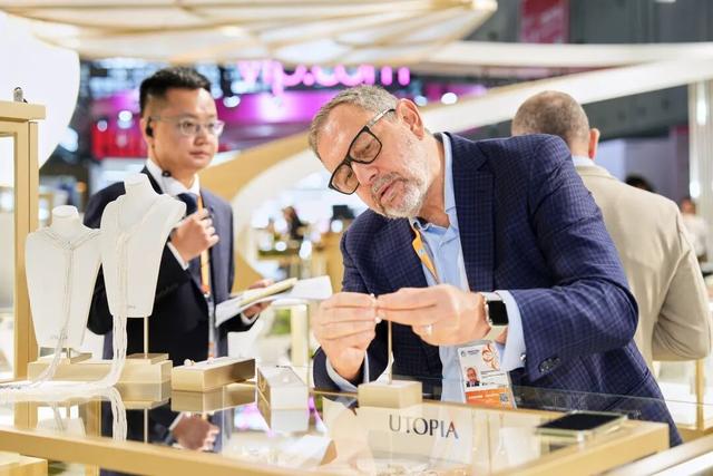 张园“静安会客厅”揭幕，展示一流营商环境和独特文化魅力