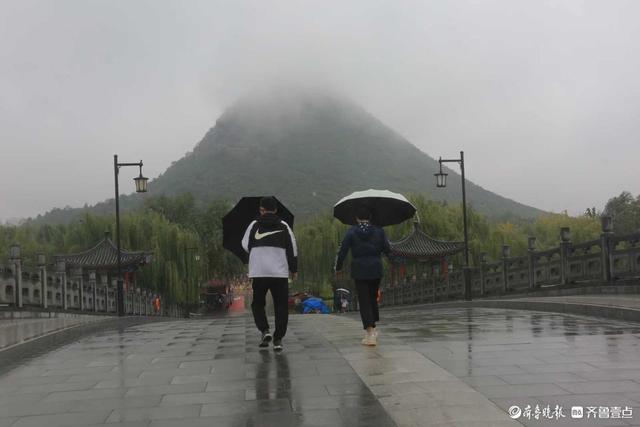 双节拍 | 秋雨绵绵华不注