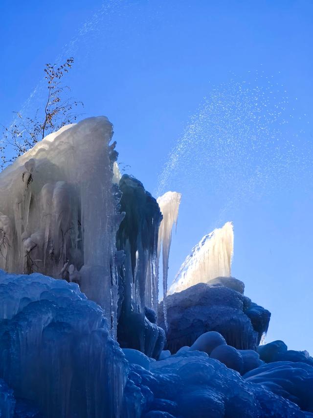 冰雪秘境！在北京这里→