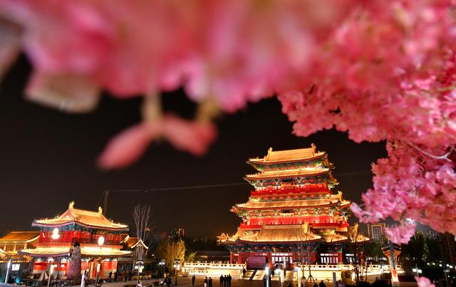 河北沧州：流光溢彩大运河畔