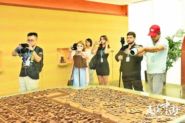 “走读中国”国际媒体团探访西安：聚焦文化遗产保护与文旅产业实践