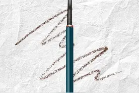 新闻8点见丨眉笔单克价格或超黄金，李佳琦说“不贵”，你觉得贵吗？图片