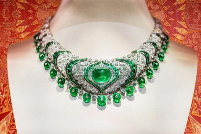 �߶˷�̸ | ��������ϯִ�й�Jean-Christophe Babin���������Ǹ��������ù˿ͻ�ÿɴ��еĲ�Ʒ