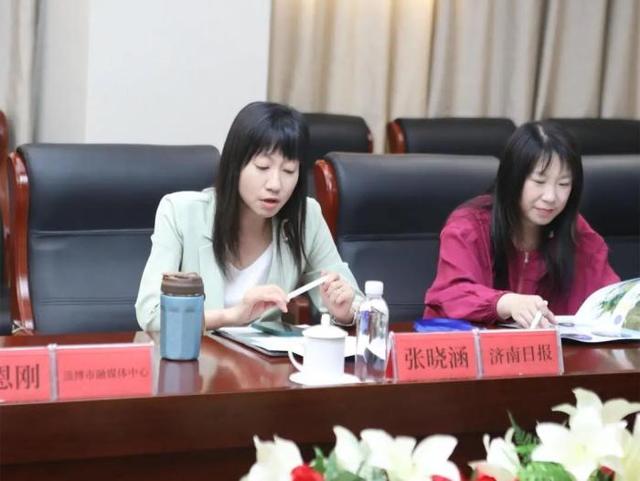 山东五市日报联盟联合采访活动暨悬崖秋千媒体推介会在潭溪山成功举办