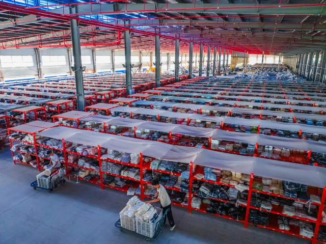 拼多多的十年，改变的不只是购物方式