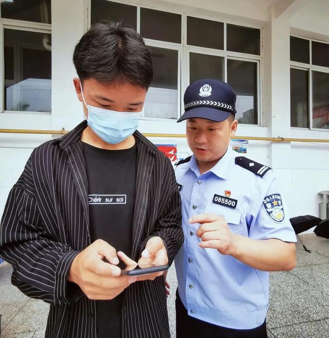 痛心！他的遗体已找到，此前掉江失联
