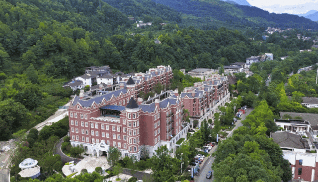 潜入“西部睡谷”，焕活身心能量！快来打卡彭州康养旅居新地标