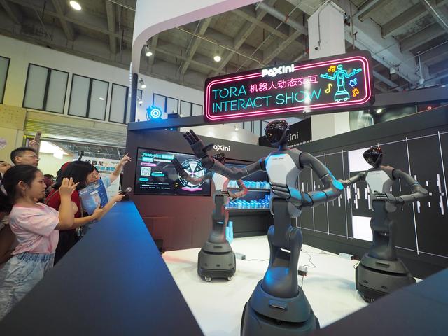 2025世界机器人大会，小朋友们开启“机”遇之旅