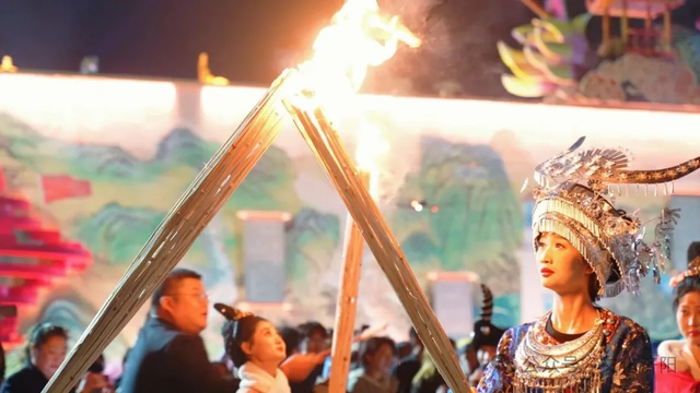 太燃了！“九曲黄河万里情”火把狂欢节热烈来袭