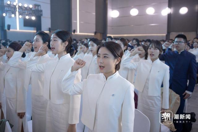 “小梧桐”志愿者首次亮相濮院古镇