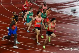 世界田联接力赛广州举行，世界飞人上演速度与激情！多图→图片