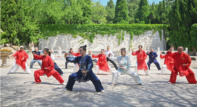 来龙口南山，解锁“五一”假期松弛感！