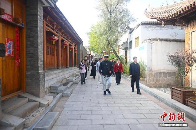 海外华媒探访兰州河口古镇：聆听黄河故事感受古建文化