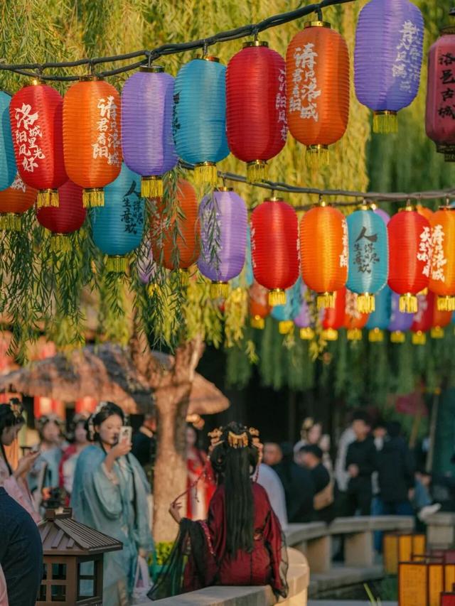 洛邑古城成功入选“新时代旅游新地标”