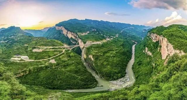 国庆中秋跟着谭晶游叙永——鸡鸣三省大峡谷