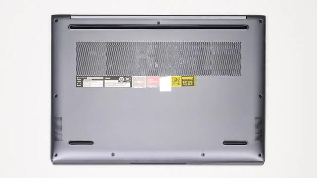 聊一款「仅售2659元」的1kg超轻本