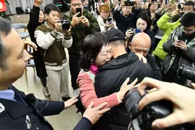 无法邮寄的信件38年后亲手送到 四川版《失孤》母亲与被拐儿子团聚｜封面头条图片