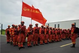 把对党和人民的忠诚镌刻在抗洪抢险一线——国家消防救援局湖南机动队伍抗洪抢险纪实图片