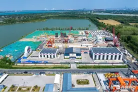 世界最大盾构机完成首件吊装下井，9月份在黄河济南段始发图片