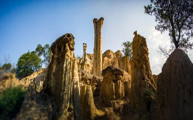 【冬季暖阳 凉山不凉】2025四川省冬季旅游季热启！凉山文旅福利大放送，解锁暖冬之旅！