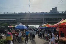 槐荫区和谐促迁王府大集 全力保障铁路运行安全图片