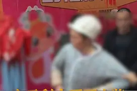 女子刮中百万大奖被老板抢回？知情者：是30元彩票 双方还是亲戚 派出所：没有抢 彩票还在彩民手中图片