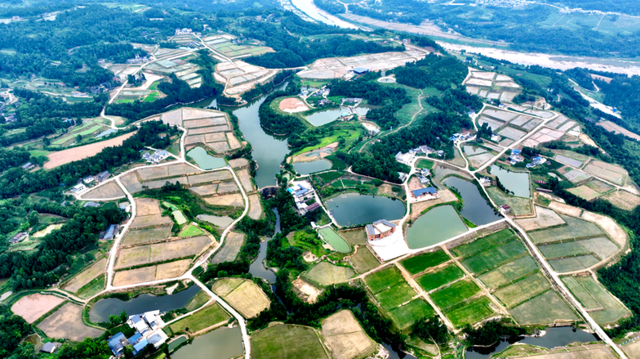 在北纬31度的四川巴中 我们看见了一个多彩的通江