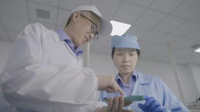 航空人的“老派”爱情故事