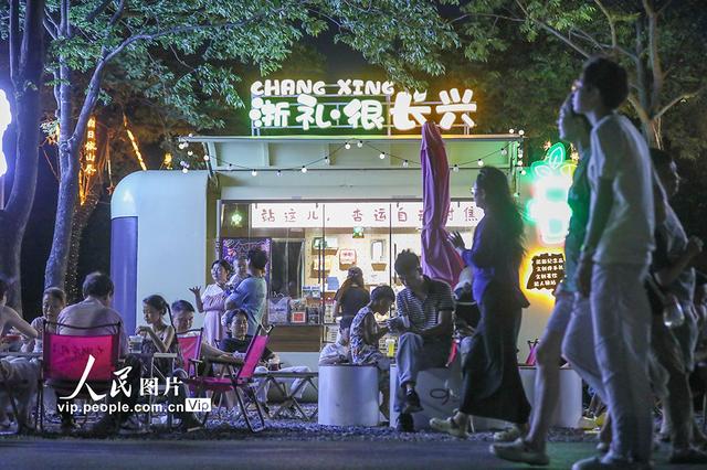浙江长兴：夏夜乐游太湖畔