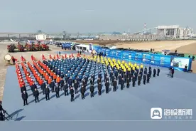 山东港口2025年世界级海洋港口群建设（日照）建成项目投产暨新项目开工仪式举行图片