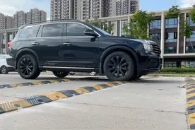 连夜拆除！百米路面“冒”出6条减速带，各方协调后这样优化图片