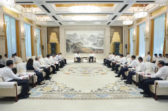 王忠林会见中国东方航空集团董事长王志清 携手做好“航空+”文章 助力湖北扩大高水平对外开放