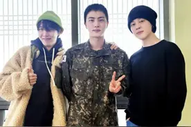 防弹要退伍了！Jin脱下军装「隔天秒见1000名粉丝」　强势回归图片