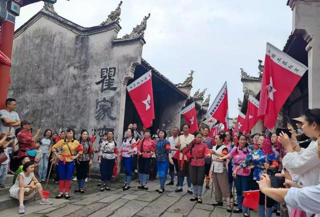 2025年国庆中秋假日第三天文化和旅游市场情况综述