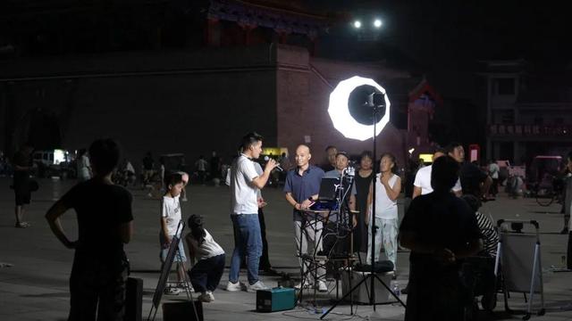 河北磁县：花样“新夜态” 燃动“夜经济”