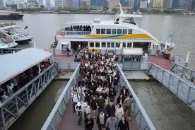 2025年“五一”假期旅行热度或达近3年峰值，用AI做规划成新潮图片