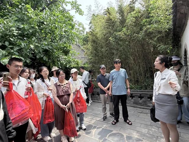 蓬莱阁研学基地“考古城墙砖探秘之旅”：一场穿越时空的成长启蒙