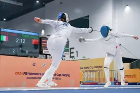 （体育）击剑——女子重剑世界杯（南京站）个人赛：唐君瑶无缘半决赛图片
