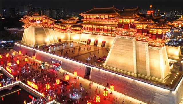 隋唐遗址夜经济火爆 点亮洛阳暑期文旅消费