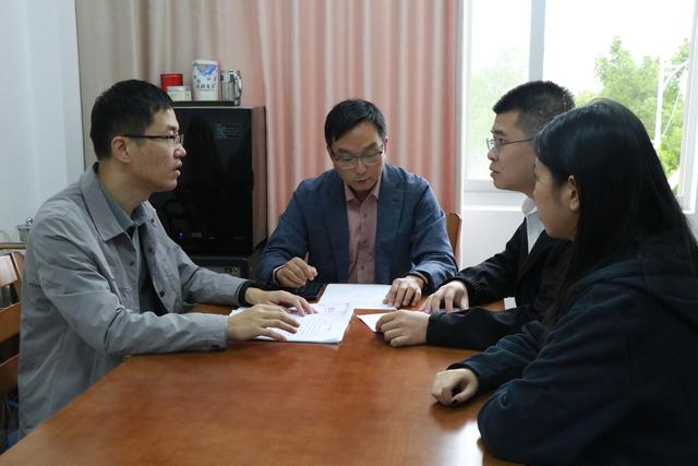 备案到拿证仅用13天！五证同发 “秀”出审批新速度